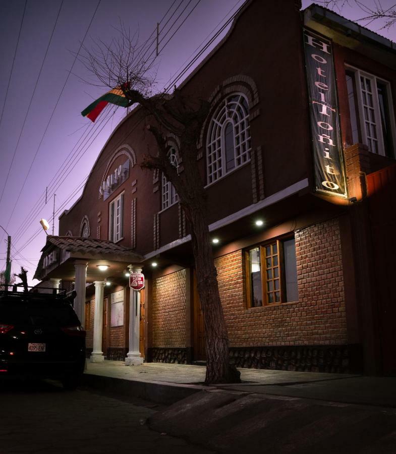 Tonito Hotel Уюни Екстериор снимка